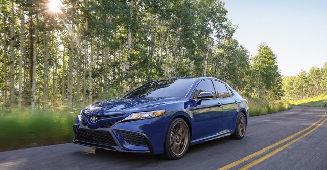 Camry Models Earn Accolades For Economy, Advanced Tech